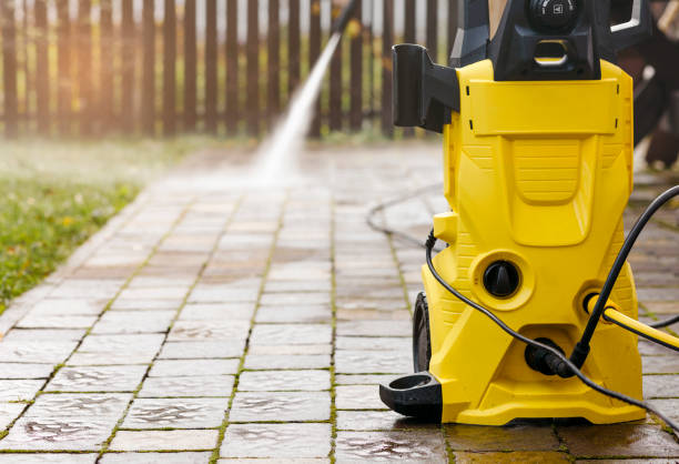 Best Pool Deck Cleaning  in Sacred Heart University, CT